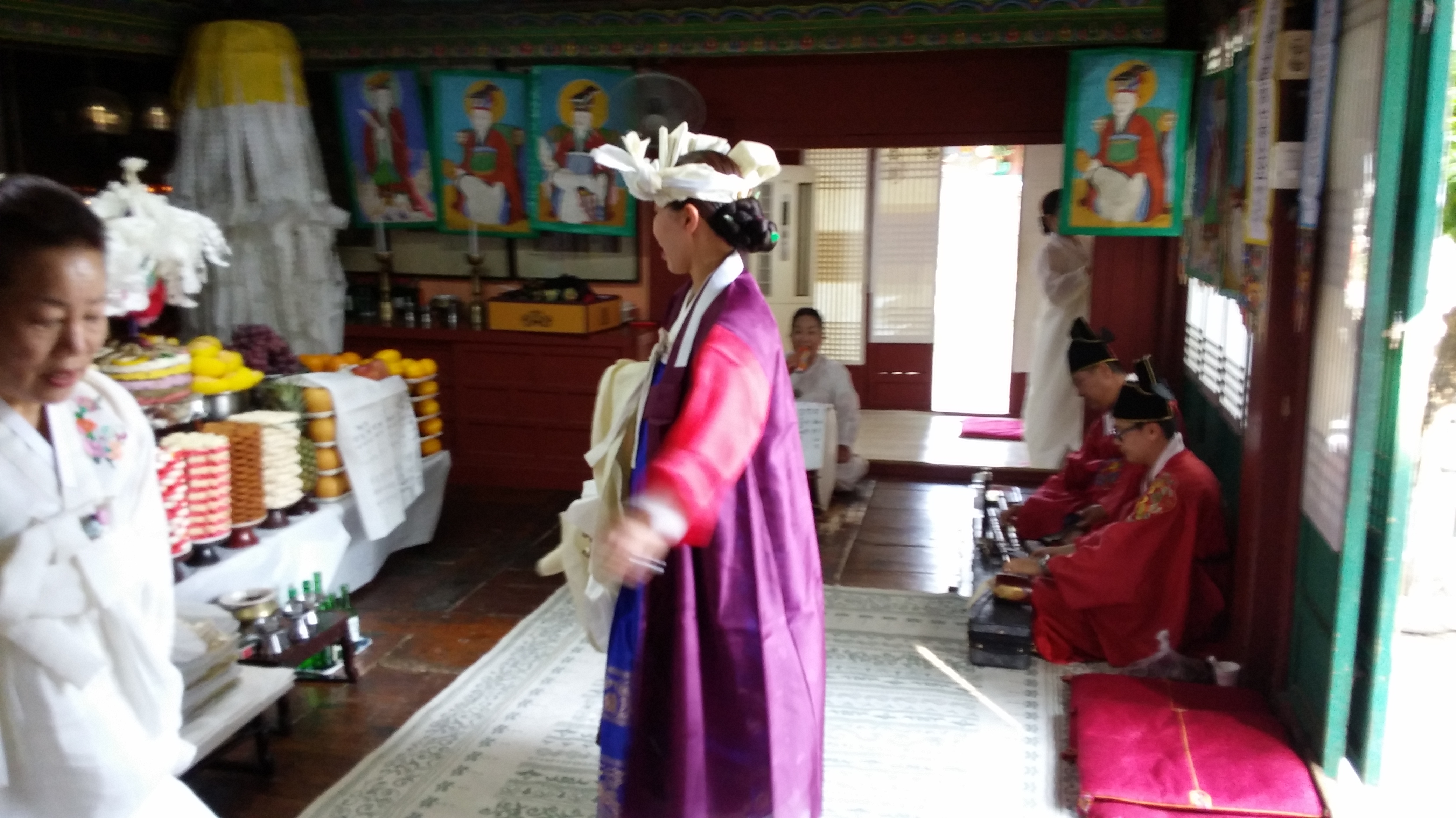 인왕산 국사당에서 서울새남굿 공연